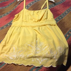 Beautiful sunny top, excellent condition