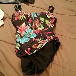 Swim suit