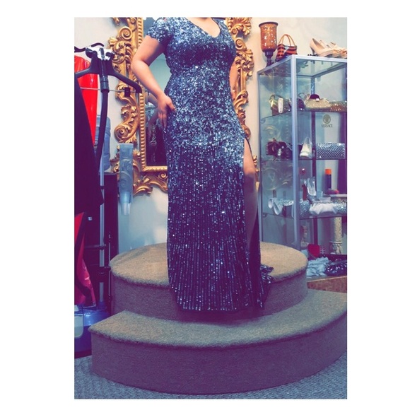 Prom dress - Picture 3 of 4