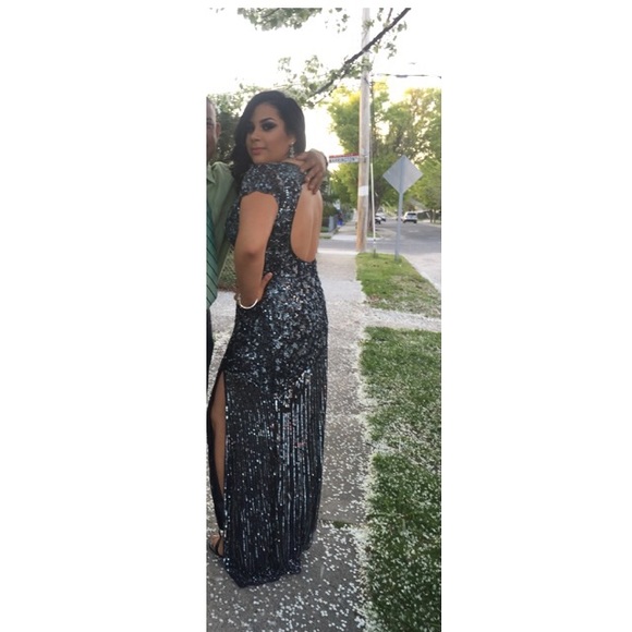 Prom dress - Picture 4 of 4