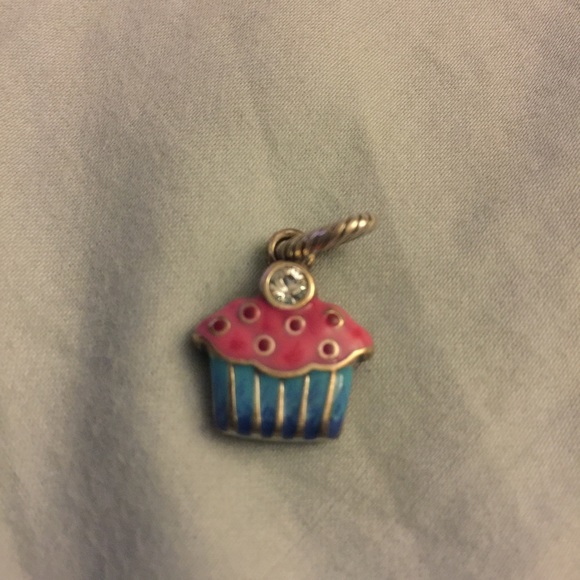 Brighton charm - Picture 1 of 1