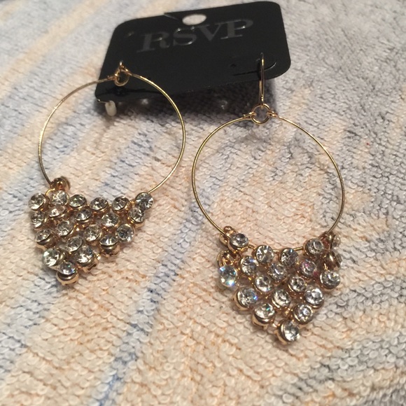 Accessories - Beautiful sparking earrings!