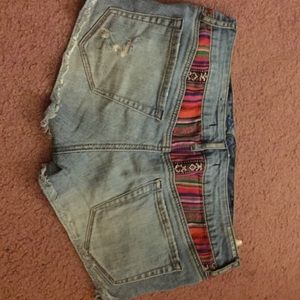 Size 5 Bullhead brand shorts
