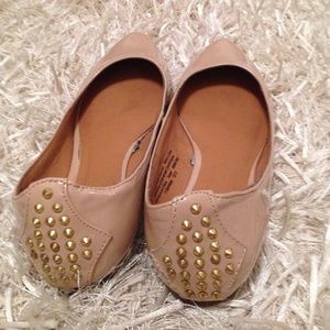Nude patent faux leather flats