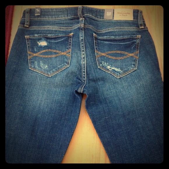 NWT A&F Destroyed Boot Fit Jeans
