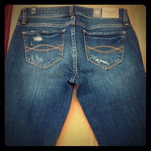NWT A&F Destroyed Boot Fit Jeans