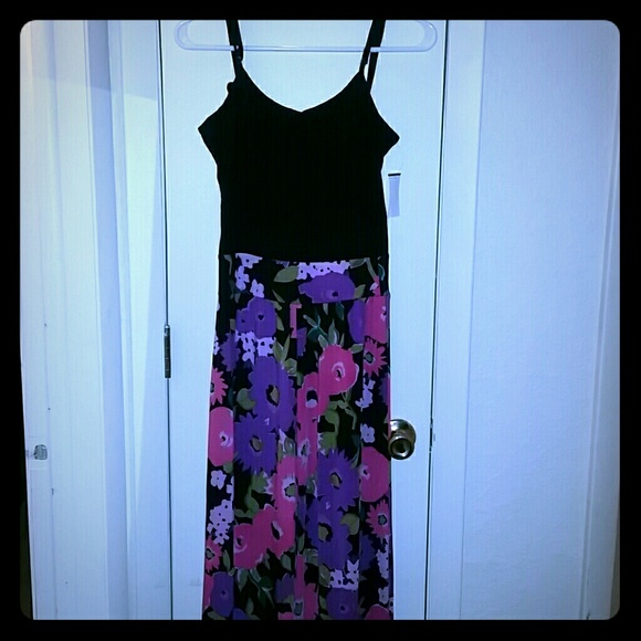New Small jumpsuit black & floral
