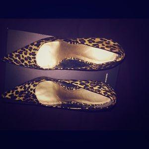 Leopard pumps Nine West