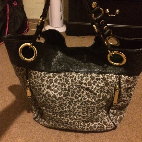 Steve Madden Handbags - Steve Madden cheetah print tote