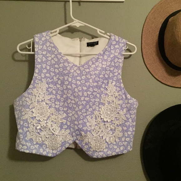 Topshop floral crop top!