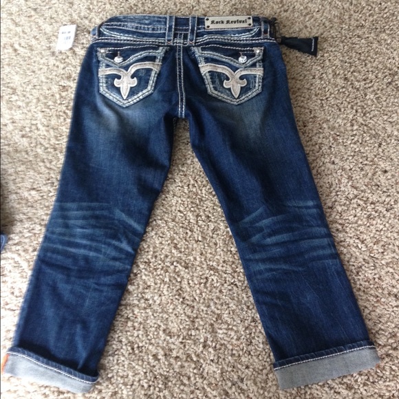 Nwt Rock Revival Capris - Picture 3 of 3