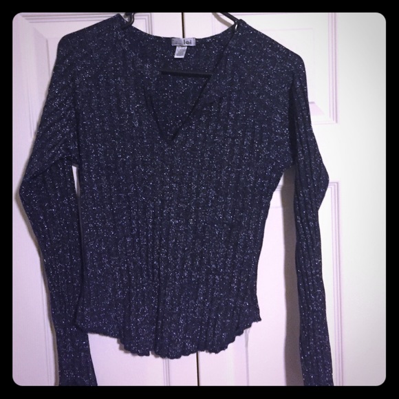 Casual bling/sparkly blue top