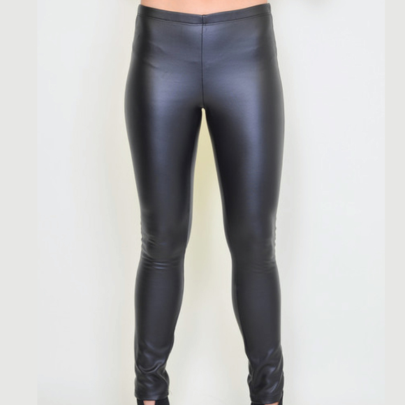 DREAMY BLACK FAUX LEATHER LEGGINGS - Picture 3 of 3