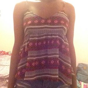 Flowy top with cute Aztec print.