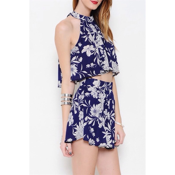 X "Chrysanthemum" Navy Blue Floral Set - Picture 3 of 4