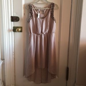 Brand new, cute mmer hi-low dress
