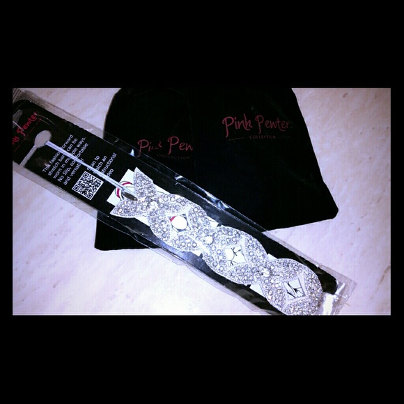 Bridal head dress "Charity"