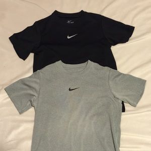 Boys Nike shirts size small