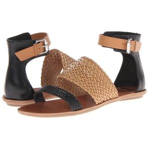 Dolce Vita brand new sandals