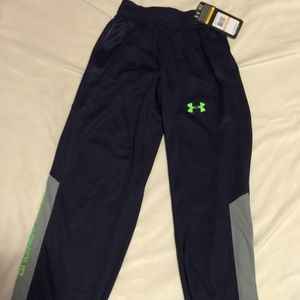 Boys size 7 under Armour pants