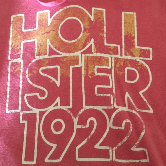 Pink hollister hoodie - Picture 2 of 3