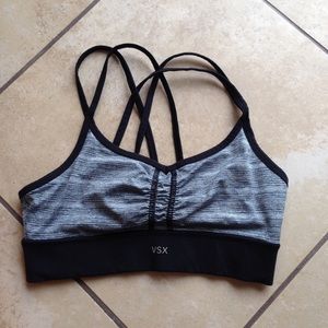 Victoria's Secret Sports bra size S