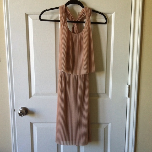 💥SALE💥 Nude dress