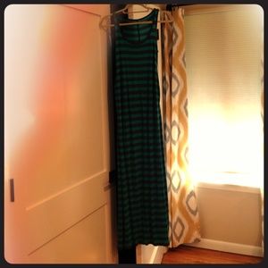 GAP Maternity maxi dress w/green & grey stripe. S