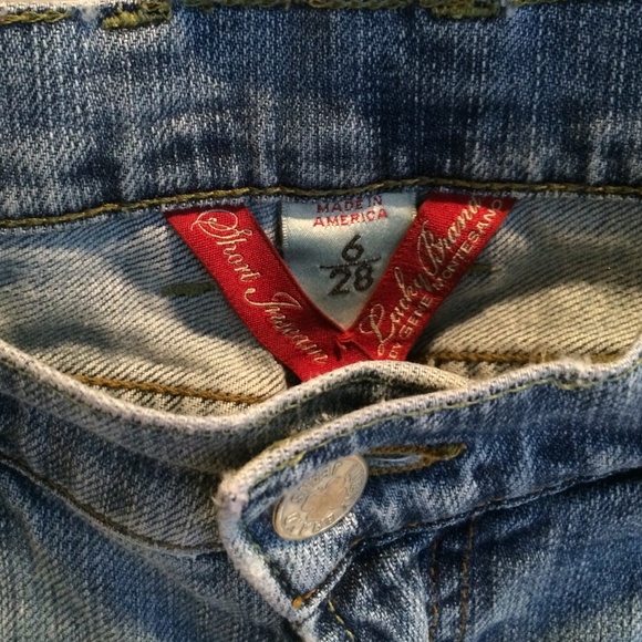 💙Lucky Brand jeans! Sz 6/28 Classic Rider. Short