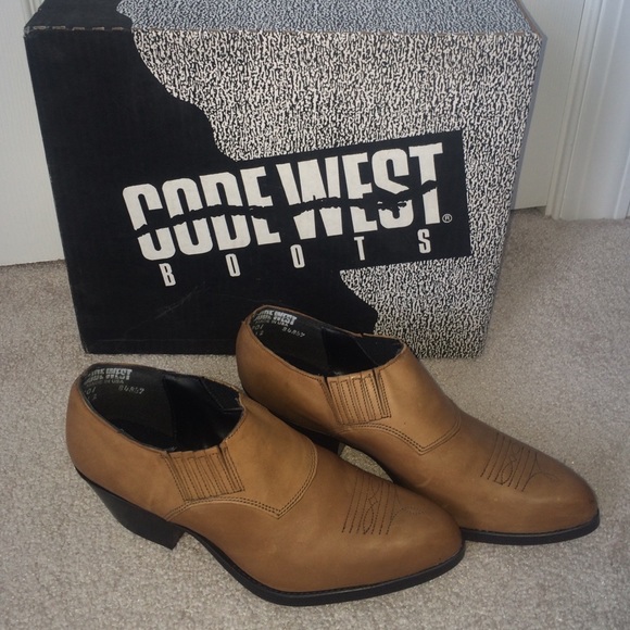 Code West Shoes - NEW vintage Code West ankle cowgirl boots 7.5