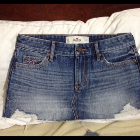 Hollister mini