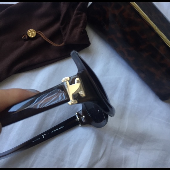 Tory Burch ombré sunglass - Picture 2 of 3