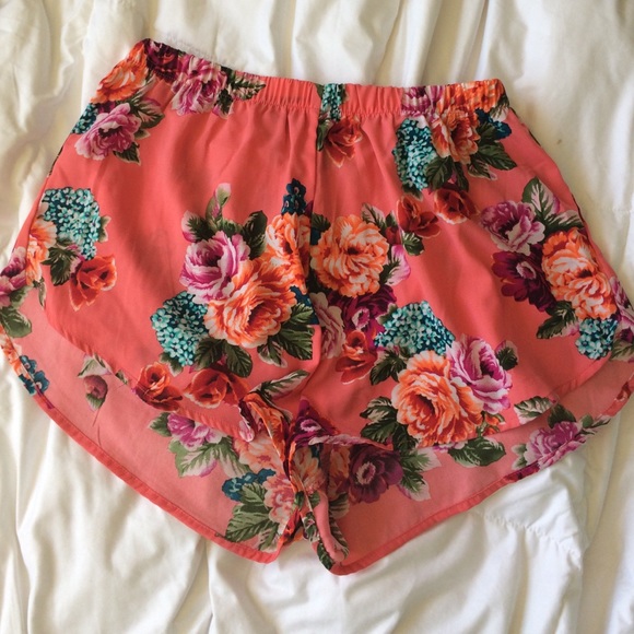 Brandy Melville Pants - Coral Floral Shorts