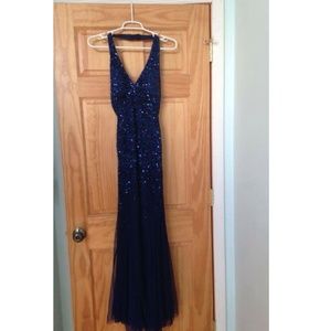 Stunning floor length prom dress!