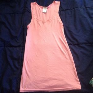 Tank top with sewn in bedding.