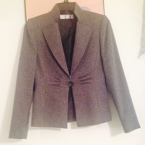Tahari are Piece Business Suit