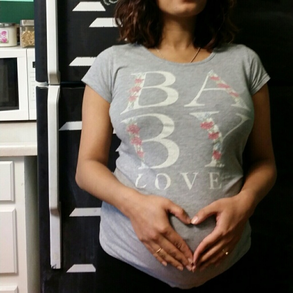 Maternity tshirt