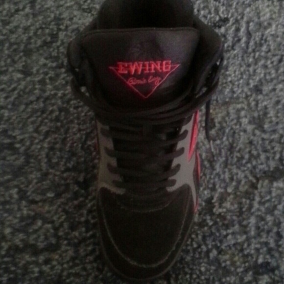 Patrick Ewing - Picture 3 of 4