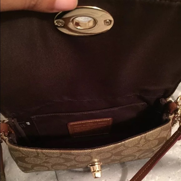 Authentic brown coach purse - Picture 3 of 4