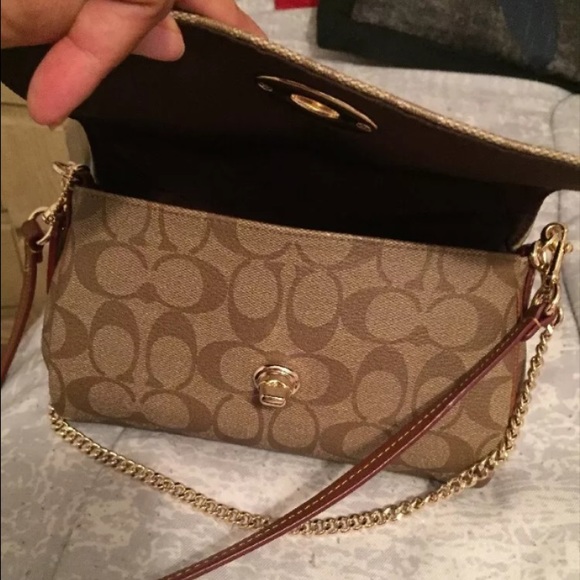 Authentic brown coach purse - Picture 4 of 4