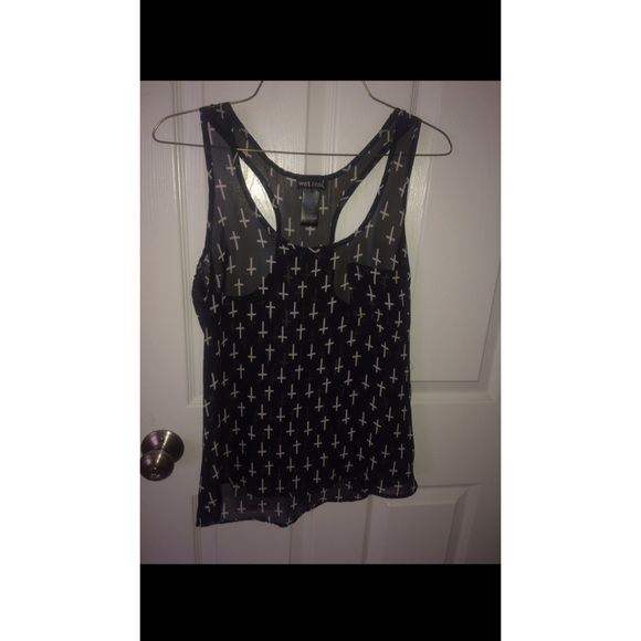 Black/white cross shirt.