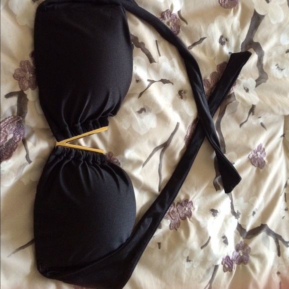 Sexy Victoria's Secret strapless bathing suit top - Picture 3 of 4