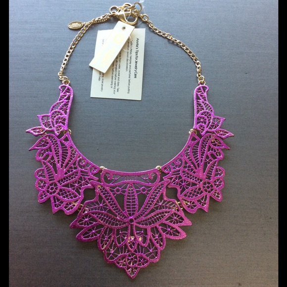 NWT - Amrita Singh Pink Athena Bib Necklace - Picture 1 of 3