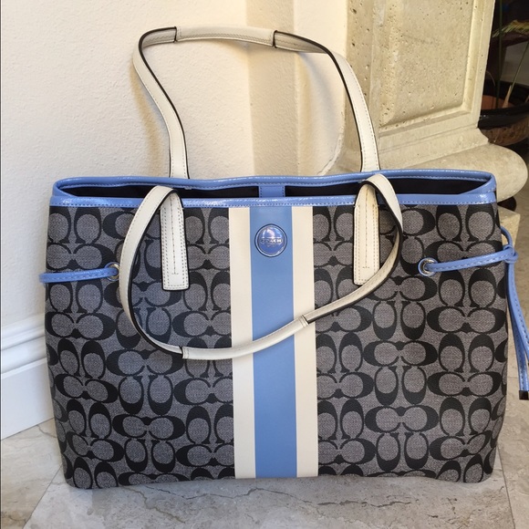 Coach Handbags - Coach Large Shoulder Bag