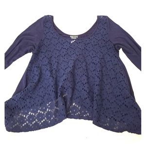 Navy blue shirt with lace front and swooped back!