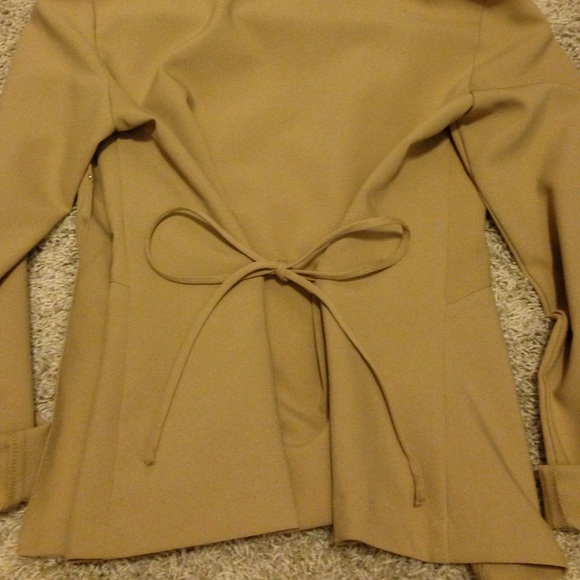 Blazer - Picture 2 of 2