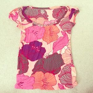 Peachy floral printed t-shirt!