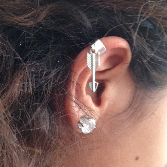 Ear Cuff - Picture 3 of 3