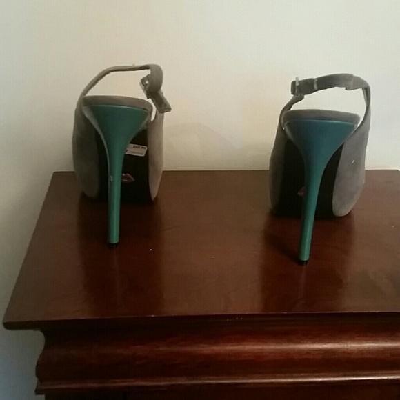 High heels - Picture 3 of 3