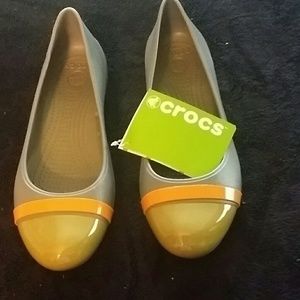 Brand new size 8 Crocs